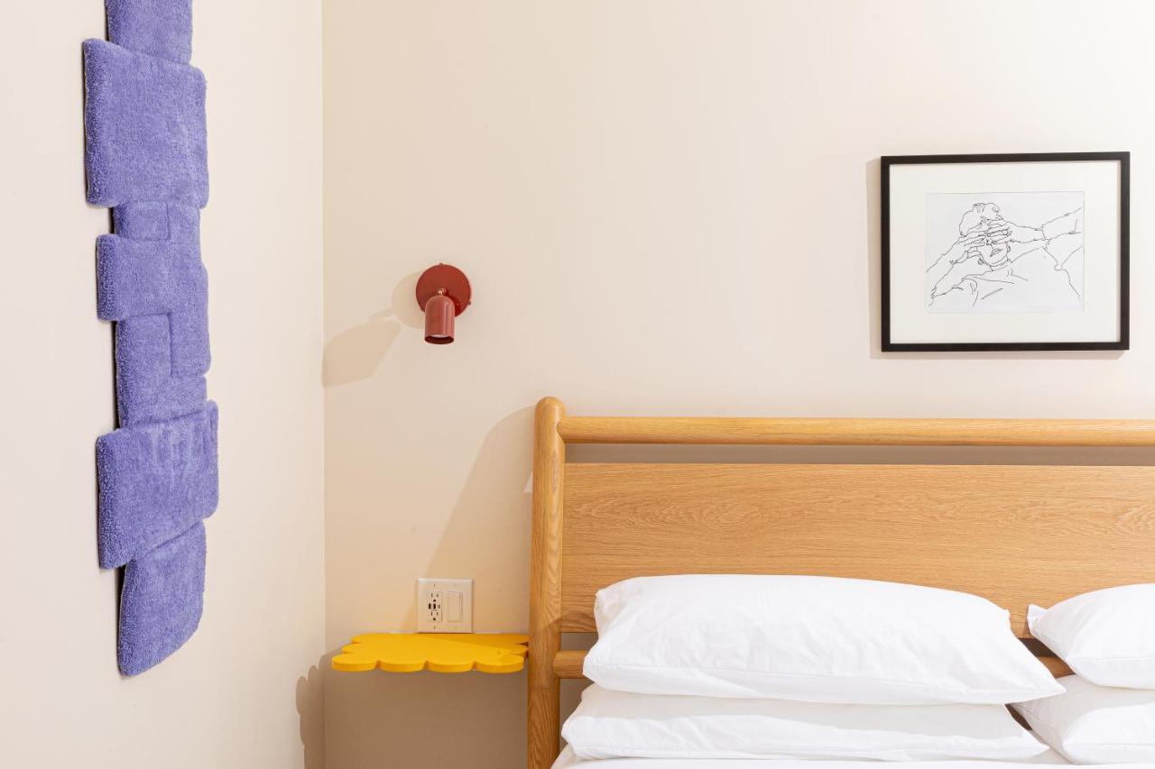 Yowie Hotel Филаделфия Екстериор снимка