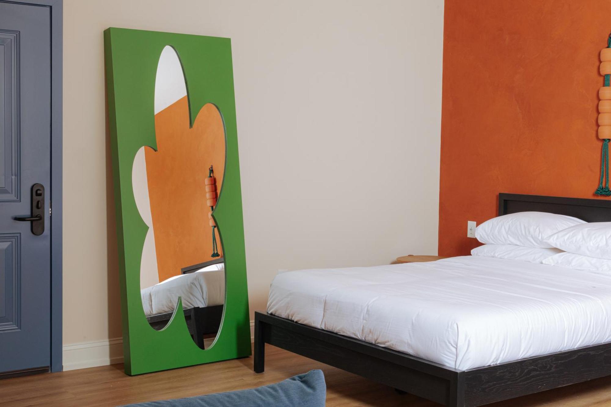 Yowie Hotel Филаделфия Екстериор снимка