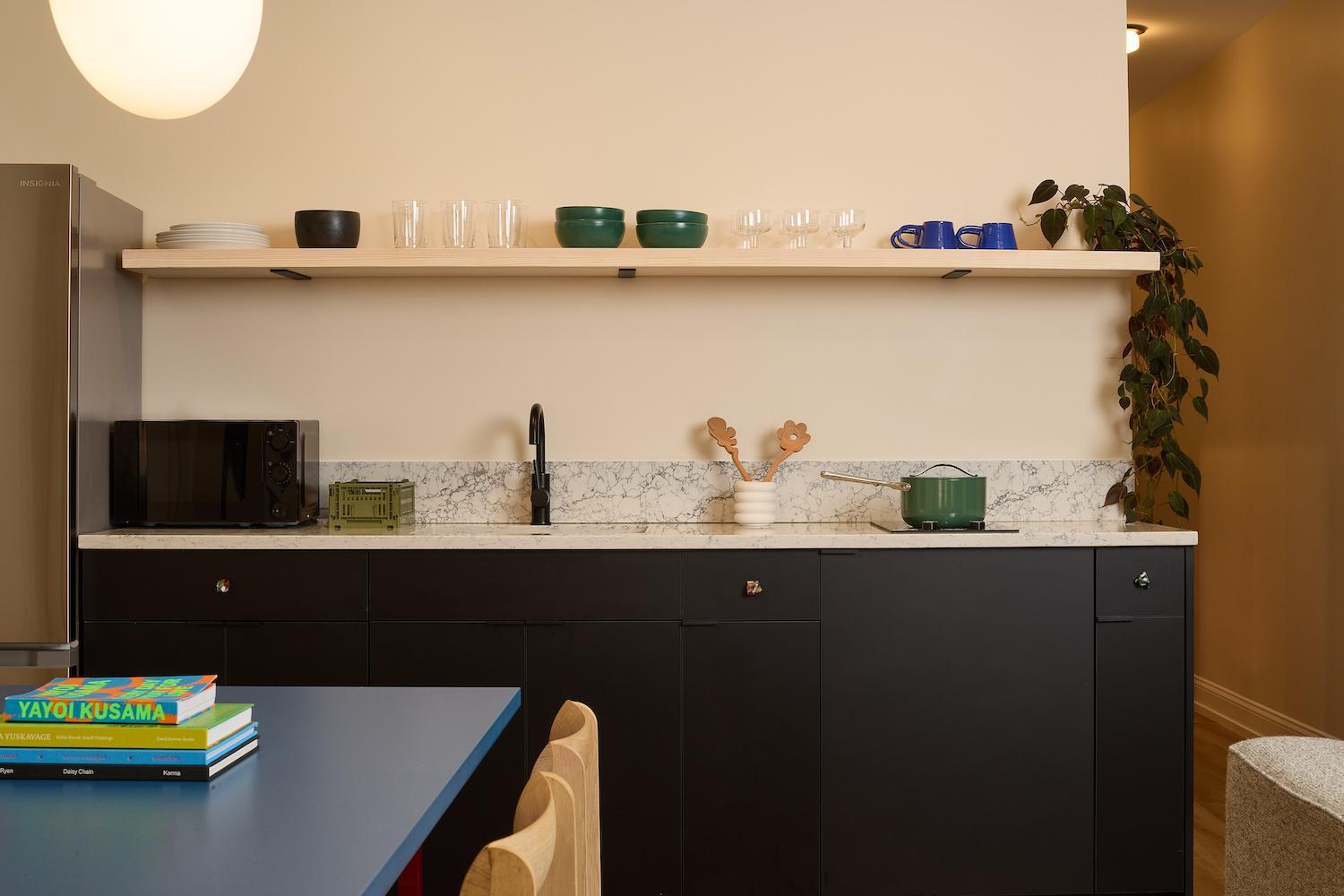 Yowie Hotel Филаделфия Екстериор снимка